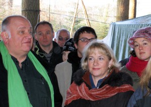 Der Besuch im Hüttendorf